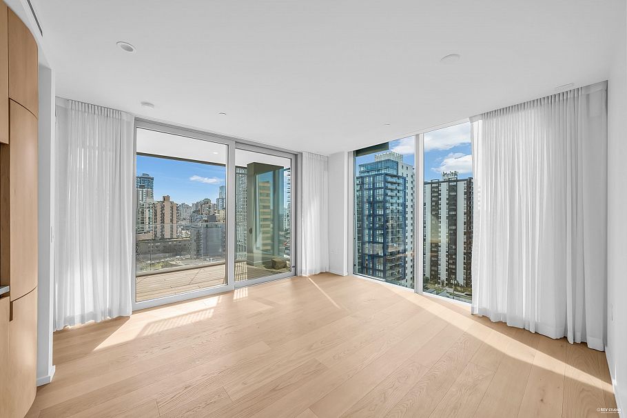 1704 1568 Alberni Street Vancouver, BC - 3