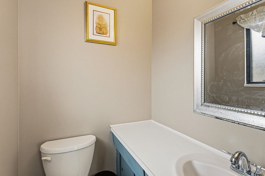 2136 Jones Avenue North Vancouver, BC - 11