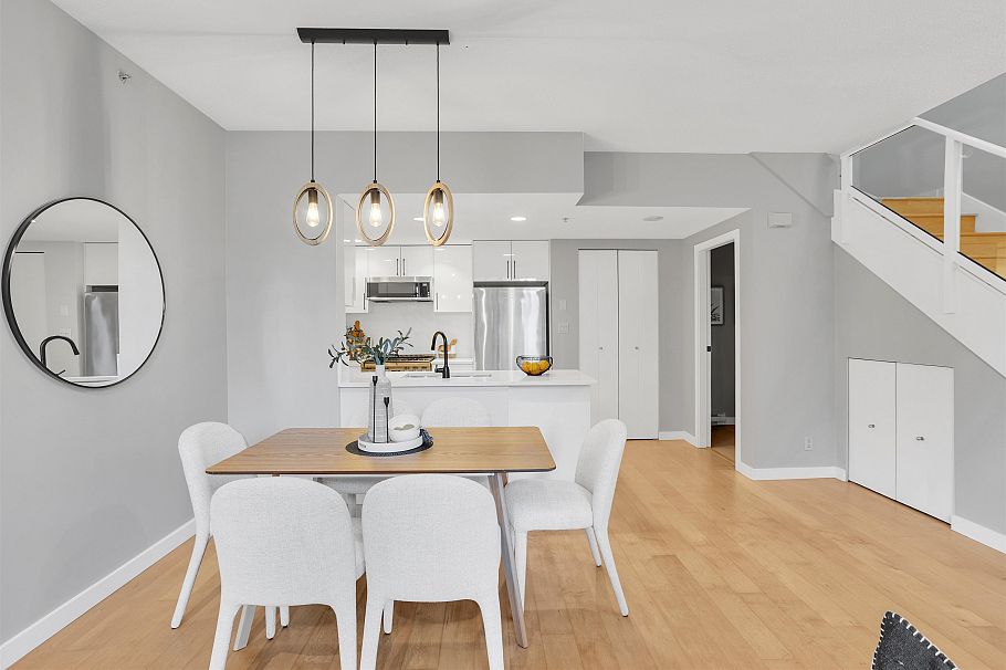 1455 Strathmore Mews Vancouver, BC - 8