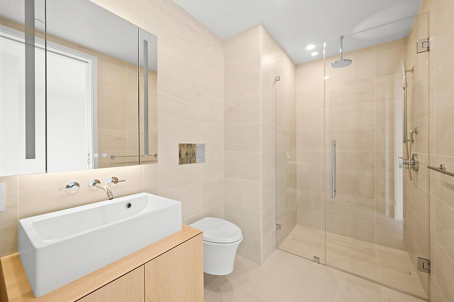 1504 1568 Alberni Street Vancouver, BC - 11