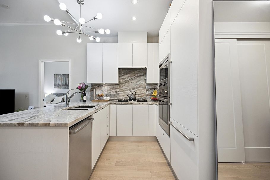 112 185 Victory Ship Way North Vancouver, BC - 7