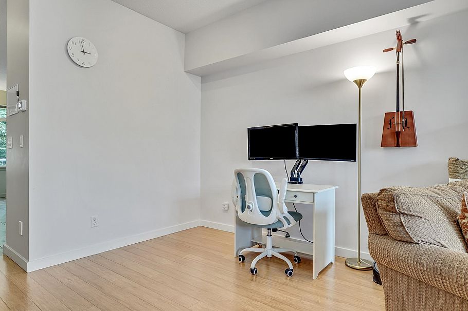 3264 Clermont Mews Vancouver, BC - 11