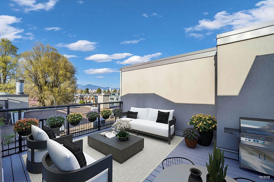 305 2110 Cornwall Avenue Vancouver, BC - 1