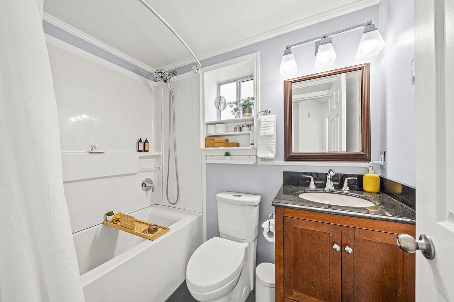 204 1883 E 10th Avenue Vancouver, BC - 19