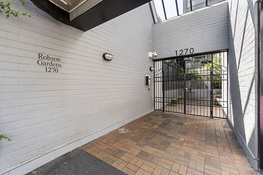 207 1270 Robson Street Street Vancouver, BC - 31