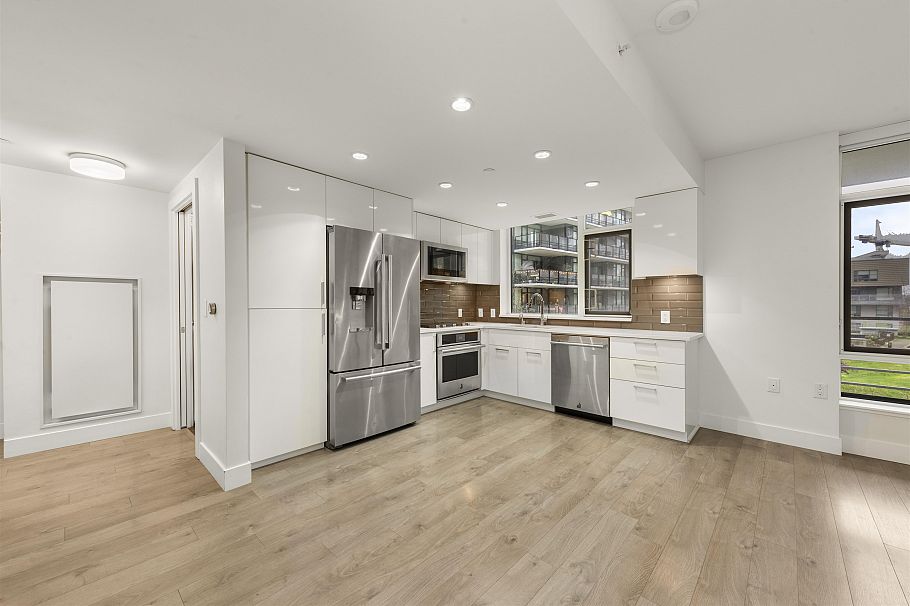 304 3498 Marine Way Vancouver, BC - 4