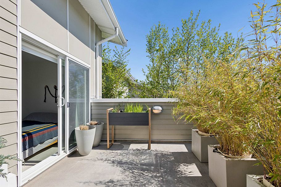 2 265 E 8th Street North Vancouver, BC - 23