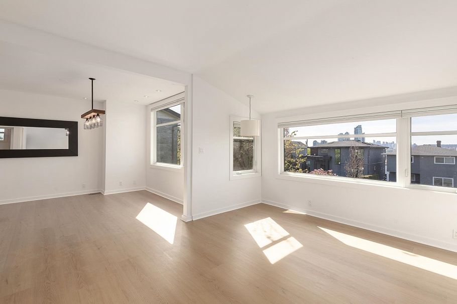 3853 Frances Street Burnaby, BC - 4