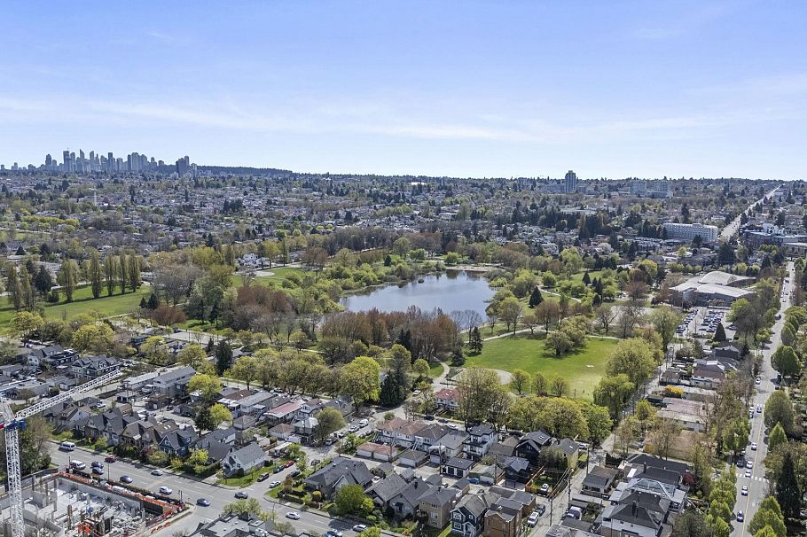 204 1883 E 10th Avenue Vancouver, BC - 29