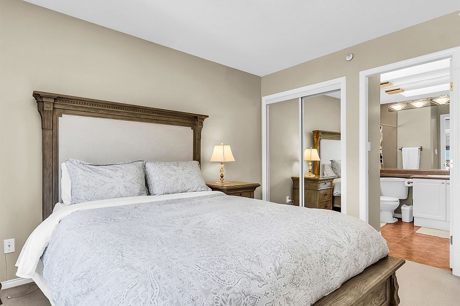 3263 W 14th Avenue Vancouver, BC - 17