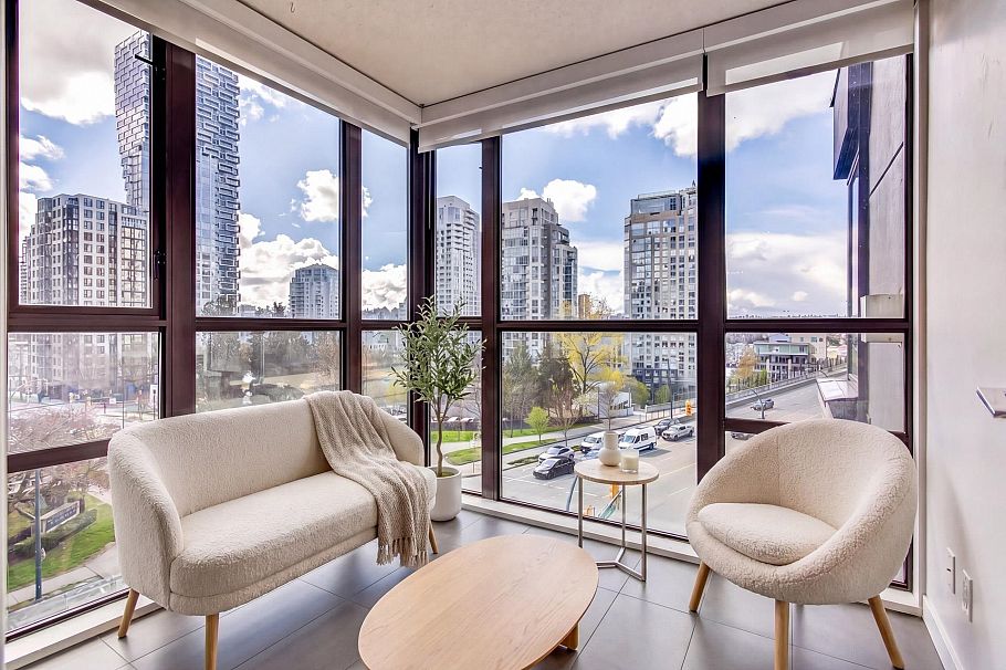 601 1003 Pacific Street Vancouver, BC - 5