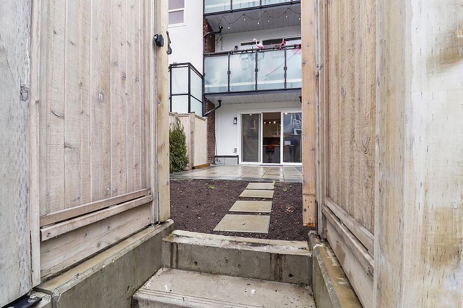 114 2250 Oxford Street Vancouver, BC - 21