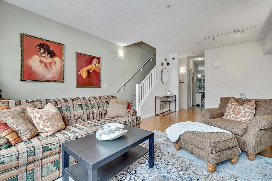 3264 Clermont Mews Vancouver, BC - 6