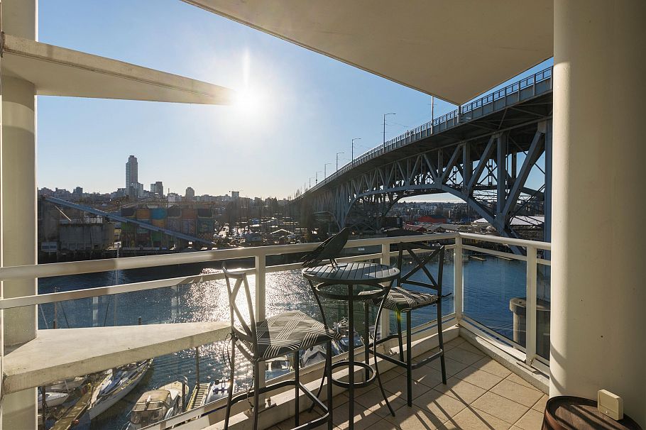 805 628 Kinghorne Mews Vancouver, BC - 20