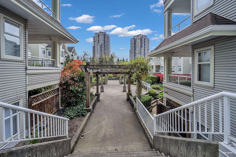 206 3638 Rae Avenue Vancouver, BC - 7