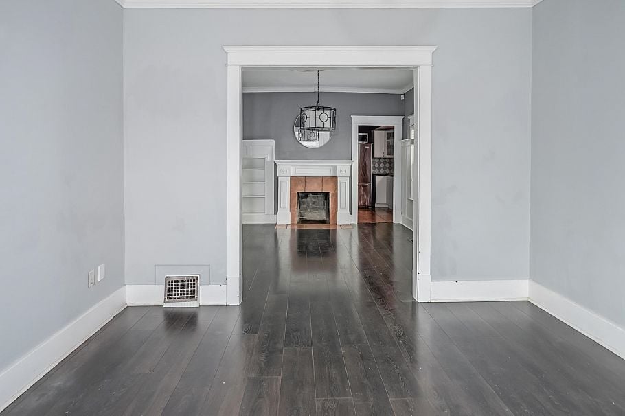 6085 Quebec Street Vancouver, BC - 8