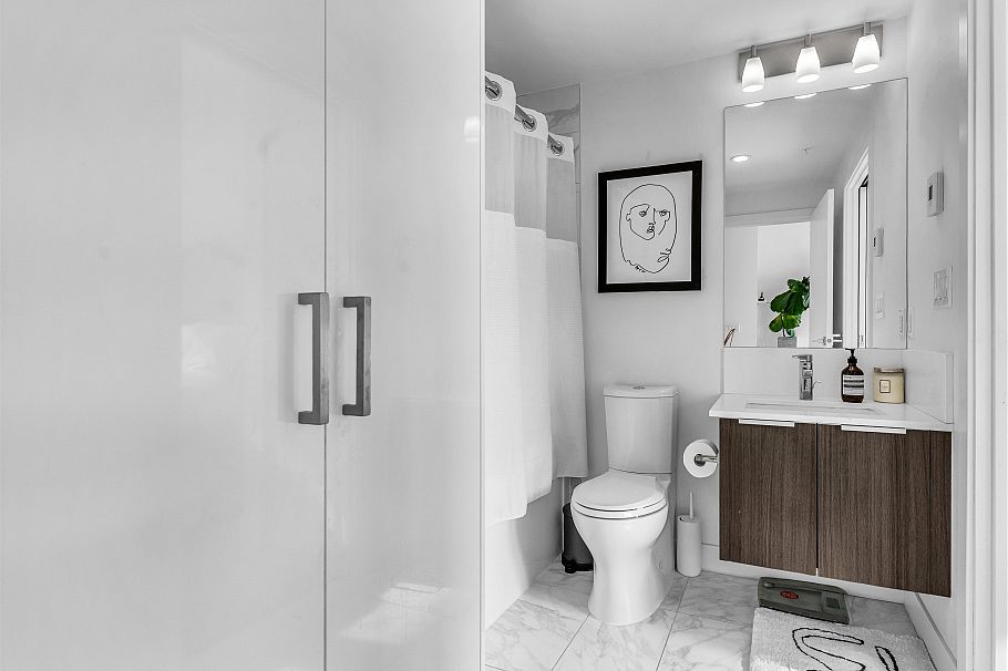 3305 1283 Howe Street Vancouver, BC - 10