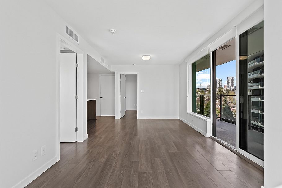 807 8238 Lord Street Vancouver, BC - 6