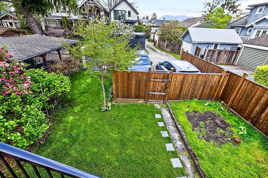 2975 W 8th Avenue Vancouver, BC - 29