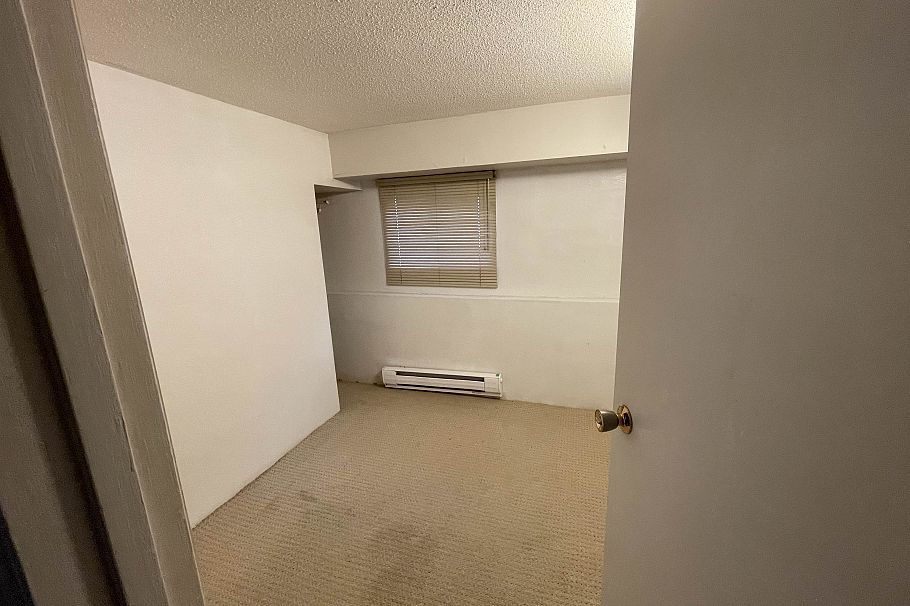 782 W 66th Avenue Vancouver, BC - 19