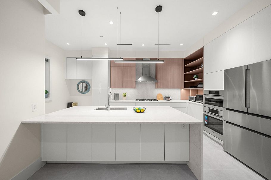 7851 Cartier Street Vancouver, BC - 4