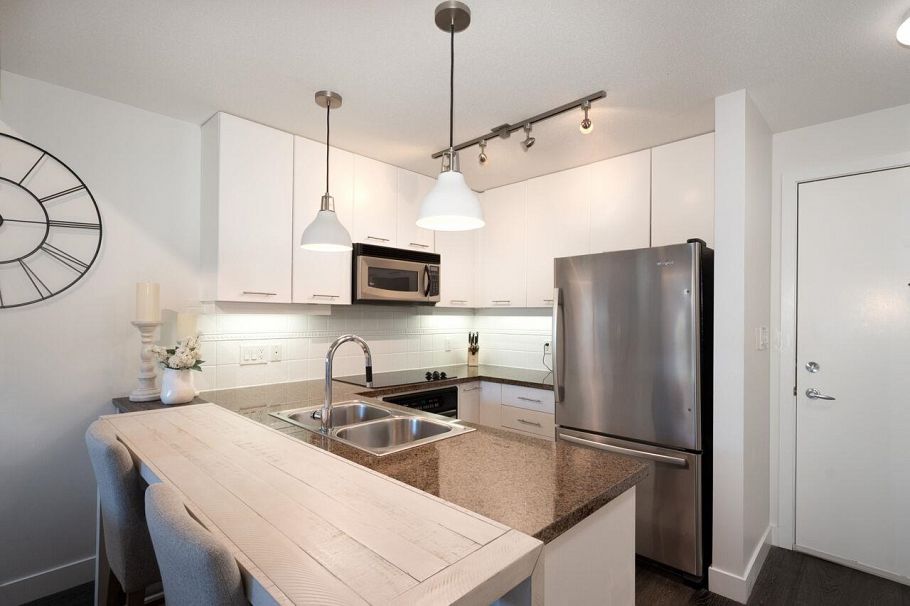 414 530 Raven Woods Drive North Vancouver, BC - 17