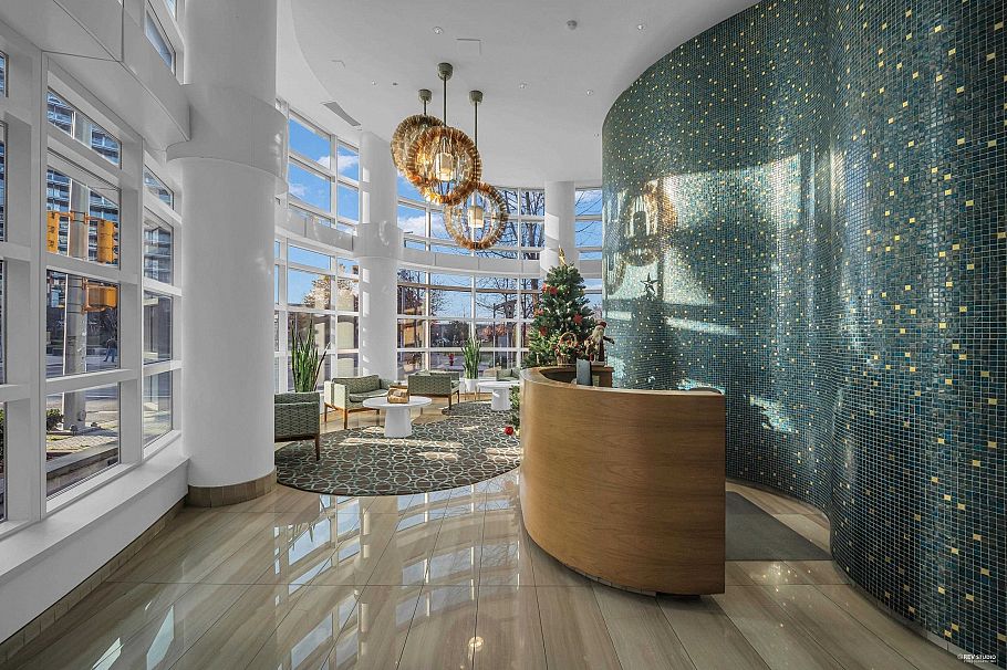 704 181 W 1st Avenue Vancouver, BC - 2