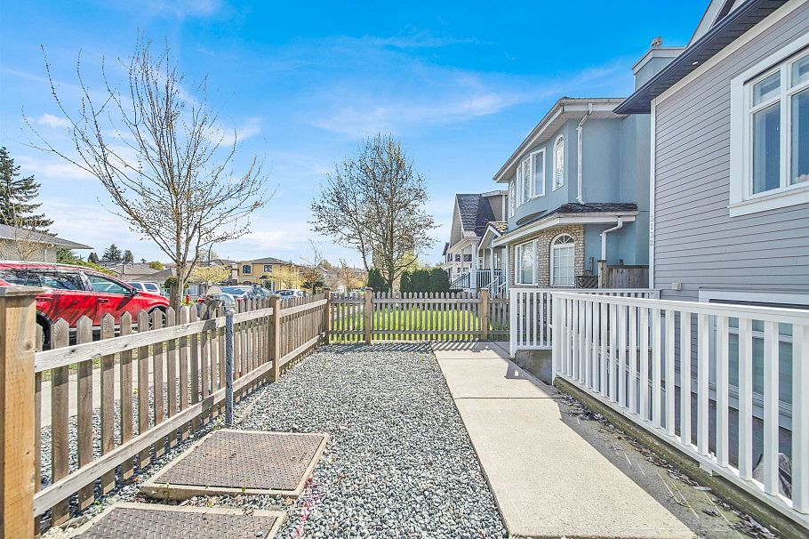 3128 Kings Avenue Vancouver, BC - 23