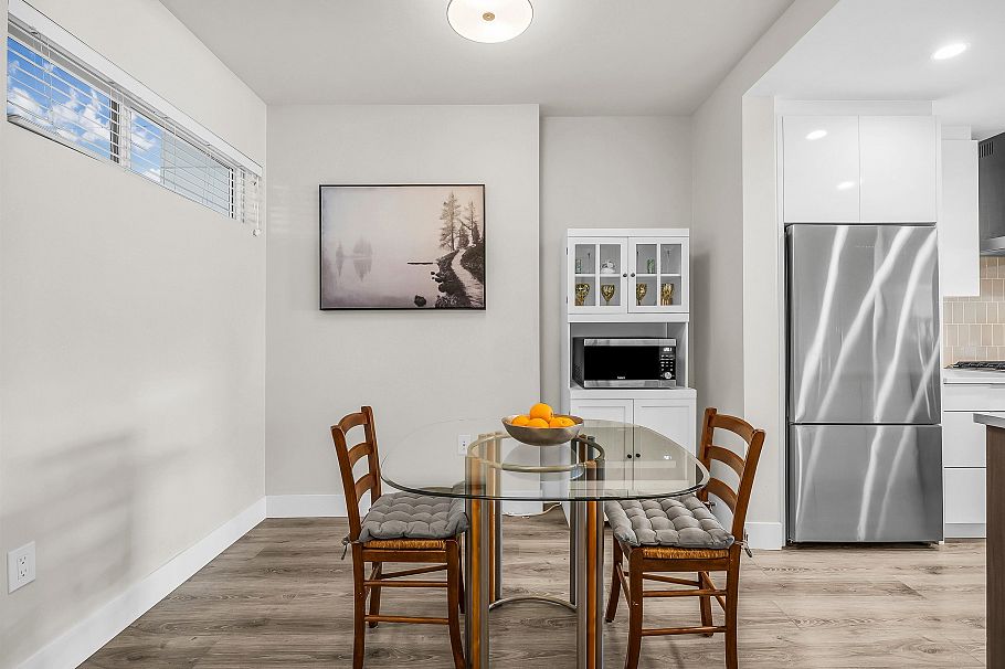 401 1496 Charlotte Road North Vancouver, BC - 15