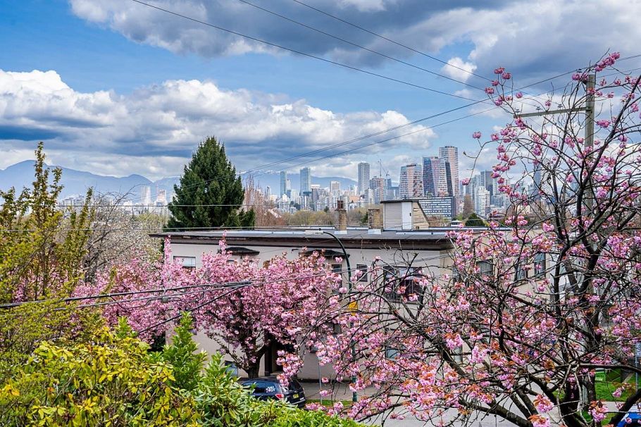 209 2211 W 2nd Avenue Vancouver, BC - 25