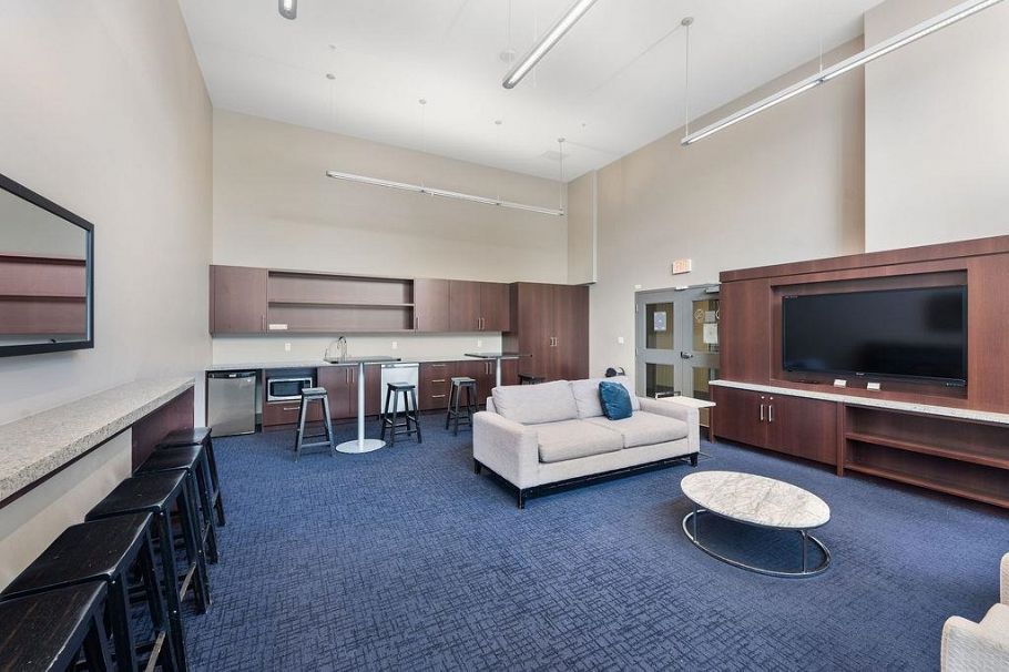 701 1708 Columbia Street Vancouver, BC - 34