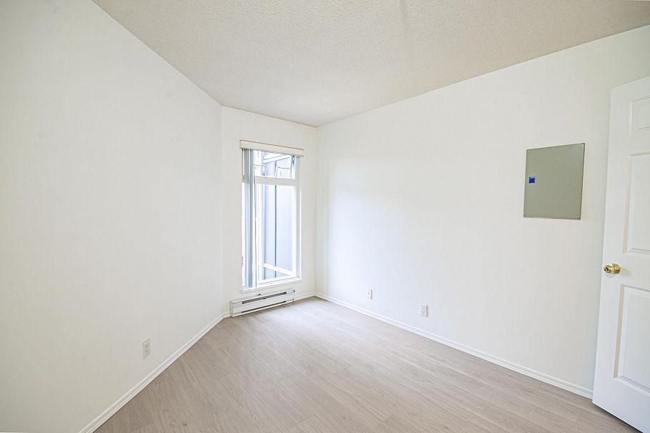 203 865 W 15th Avenue Vancouver, BC - 13