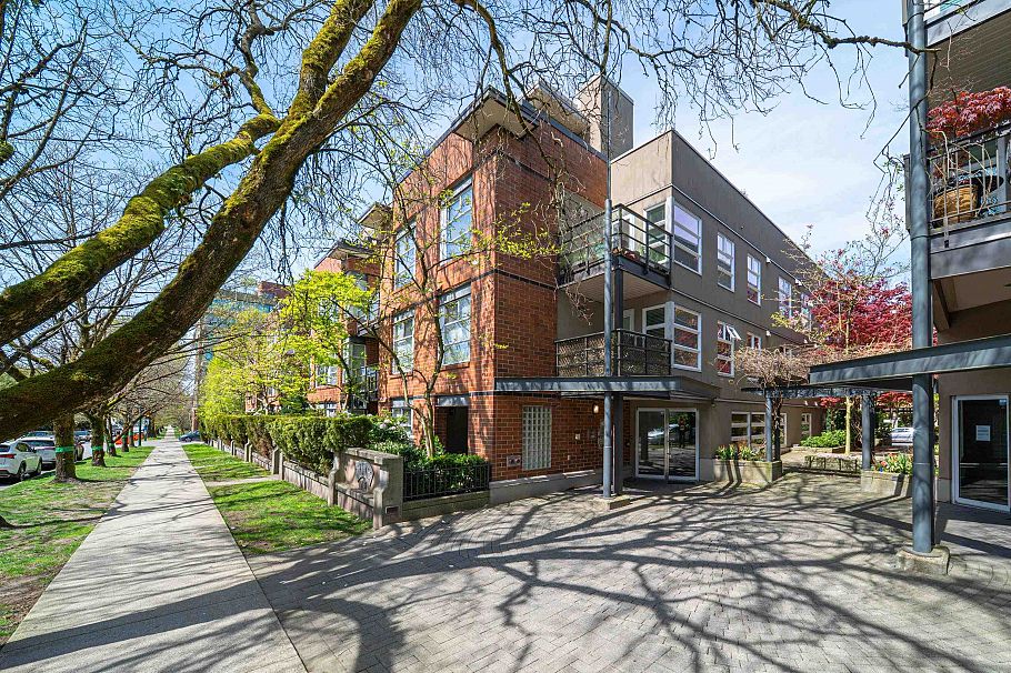 104 2181 W 12th Avenue Vancouver, BC - 13
