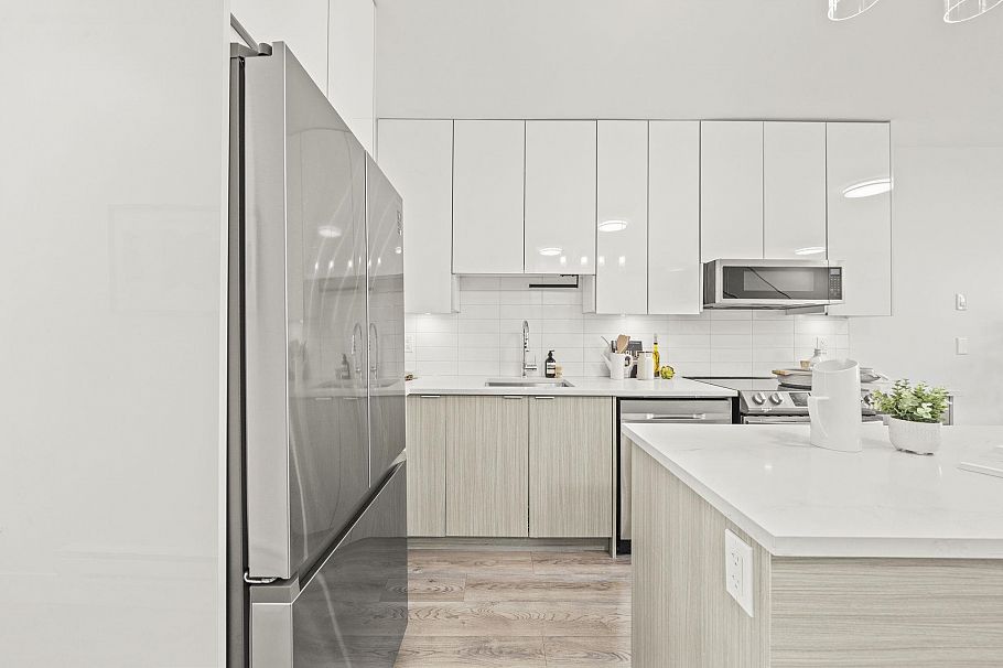 2296 E 33rd Avenue Vancouver, BC - 11