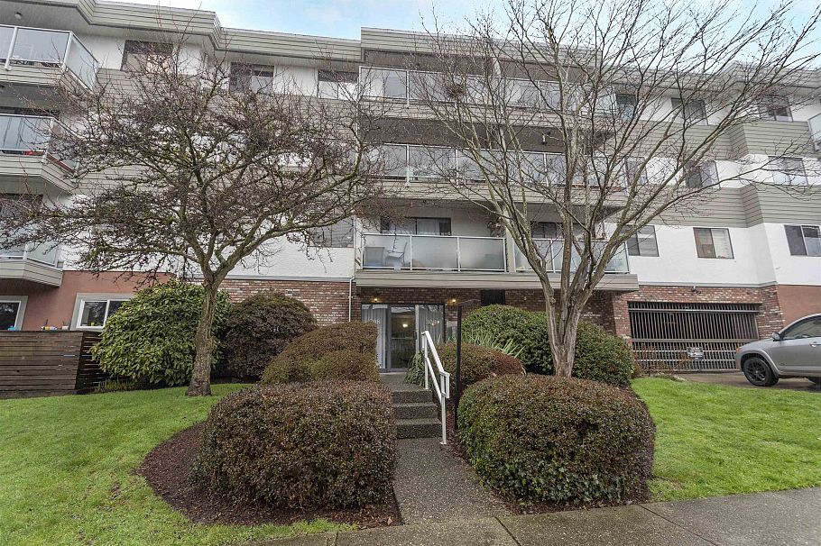 201 308 W 2nd Street North Vancouver, BC - 1