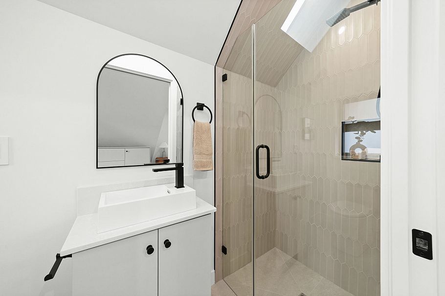 1 2247 Parker Street Vancouver, BC - 26