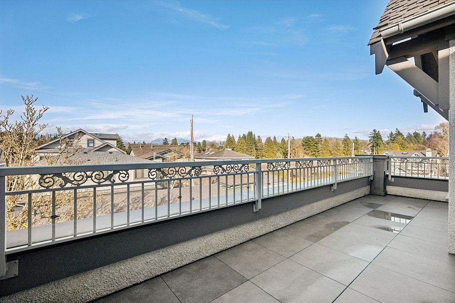 4021 W 28th Avenue Vancouver, BC - 29