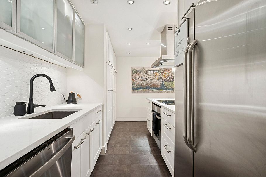 304 1535 Nelson Street Vancouver, BC - 8