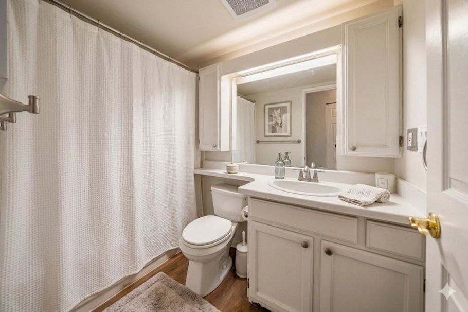 101 2935 Spruce Street Vancouver, BC - 19