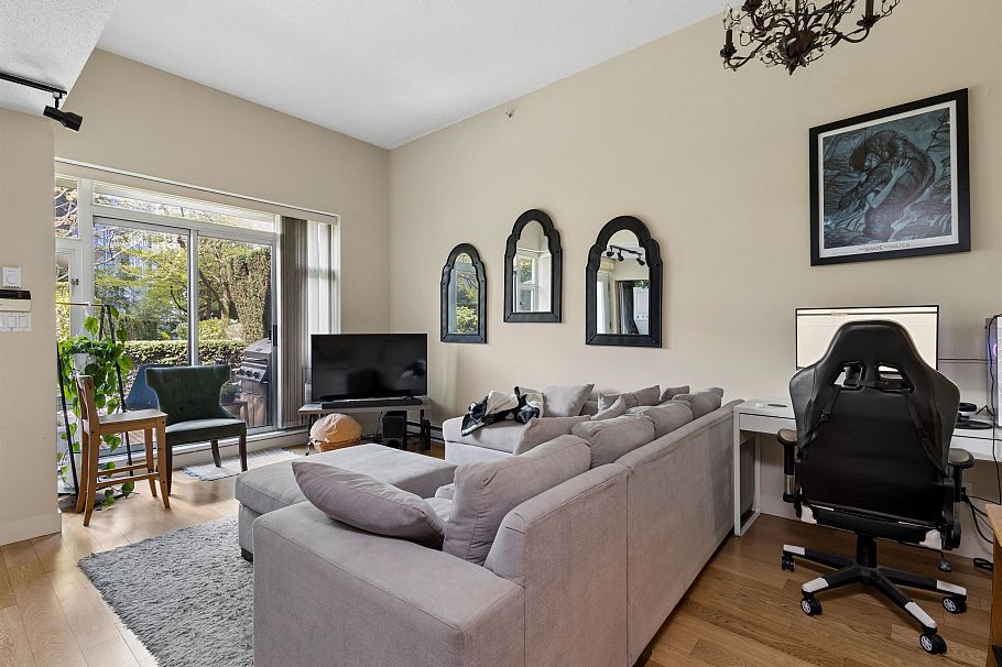 2P 1033 Marinaside Crescent Vancouver, BC - 3