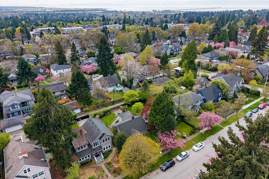 3436 W 37th Avenue Vancouver, BC - 37