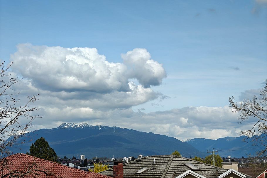 2648 E 19th Avenue Vancouver, BC - 27