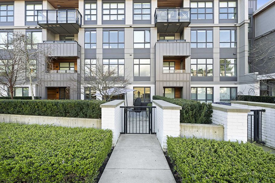 116 747 E 3rd Street North Vancouver, BC - 3