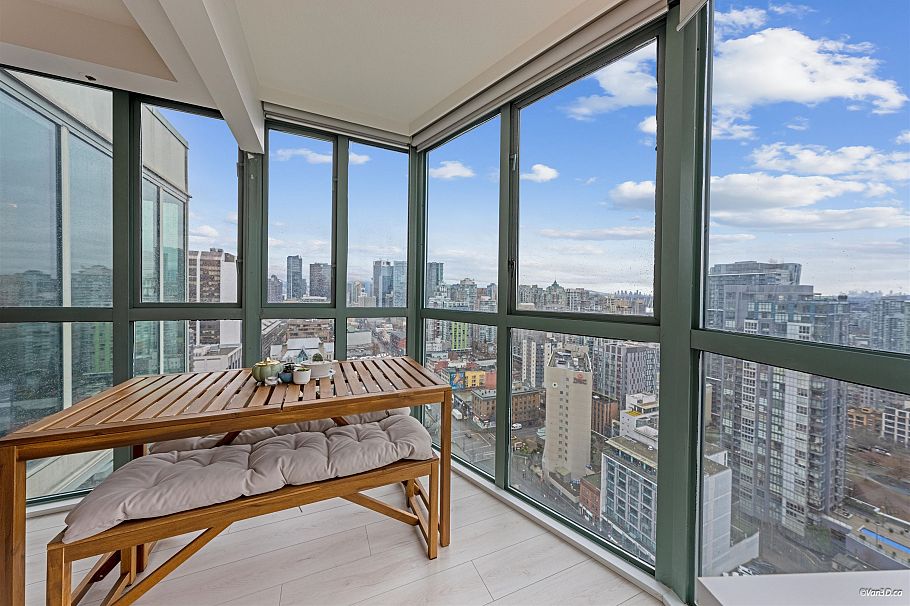 2704 1188 Howe Street Vancouver, BC - 15
