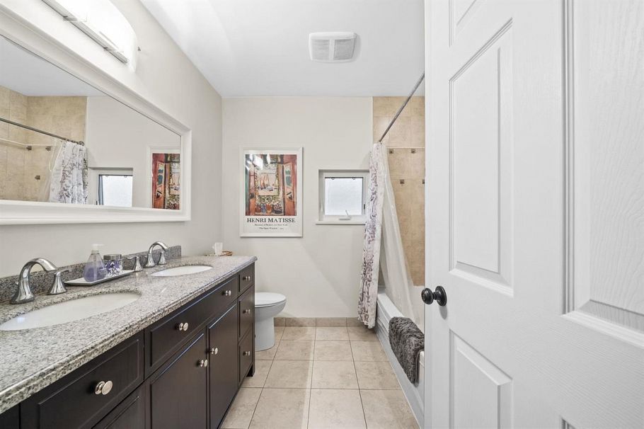 2452 2492 Balsam Street Vancouver, BC - 32