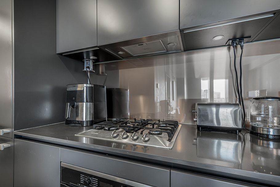 2306 1480 Howe Street Vancouver, BC - 8