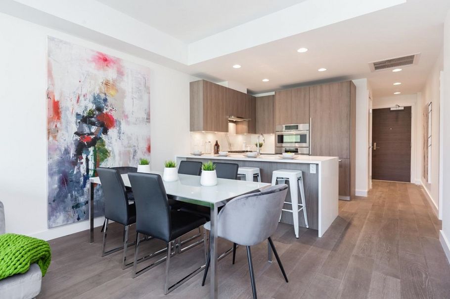 404 1295 Conifer Street North Vancouver, BC - 9