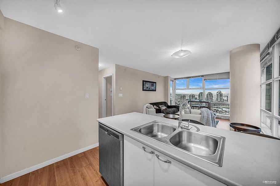 2301 602 Citadel Parade Vancouver, BC - 8