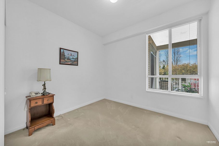 321 360 E 36th Avenue Vancouver, BC - 10