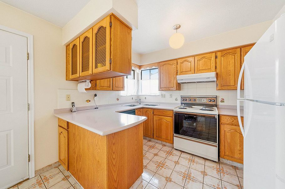 3217 E 18th Avenue Vancouver, BC - 6